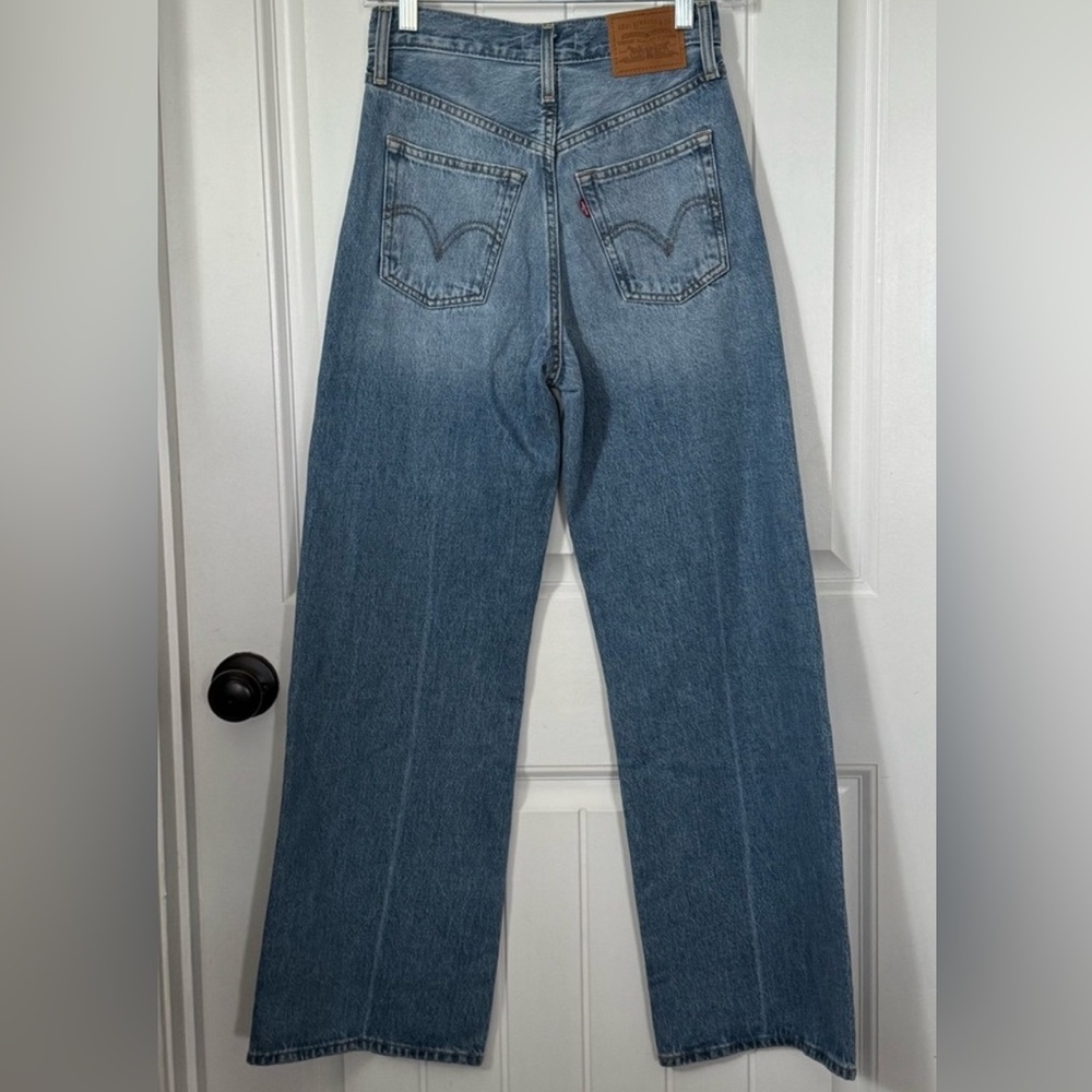 Levi’s Ribcage Wide Leg - Picture 3 of 8